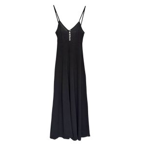 Robe noire longue Rectangle Blanc
