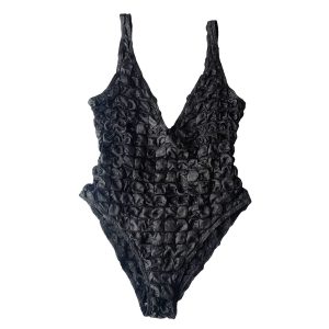Maillot de bain et body relief