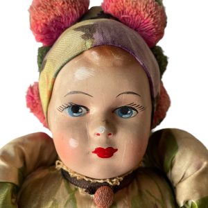 Poupée ancienne de vitrine