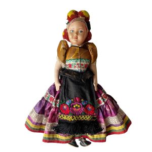 Poupée ancienne de vitrine