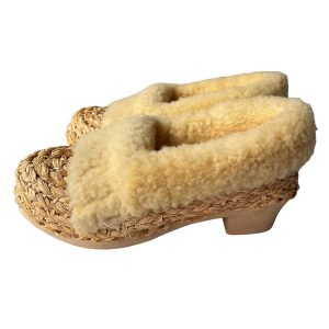 Sabots en paille fourrés