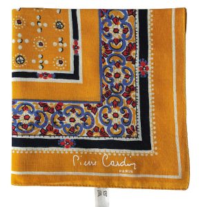 Carré en coton Pierre Cardin