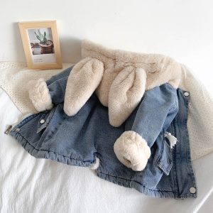 Veste en jean avec oreille de lapin