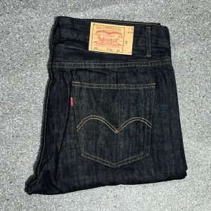 Jean Homme Noir Grisé – Look Moderne & Intemporel